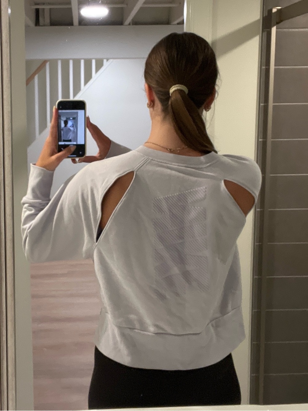 Nike Women's Light Purple Crewneck Sweatshirt - Picture 2 of 6